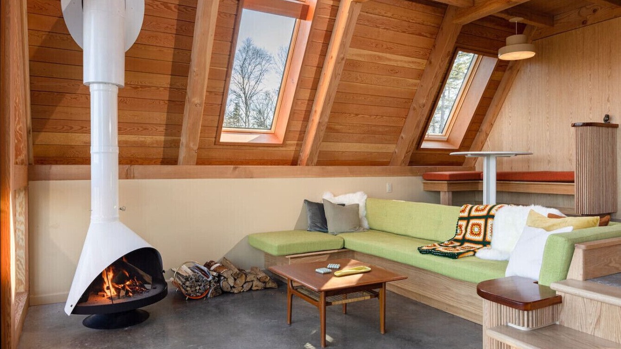 Photo of Livingroom in LaHave