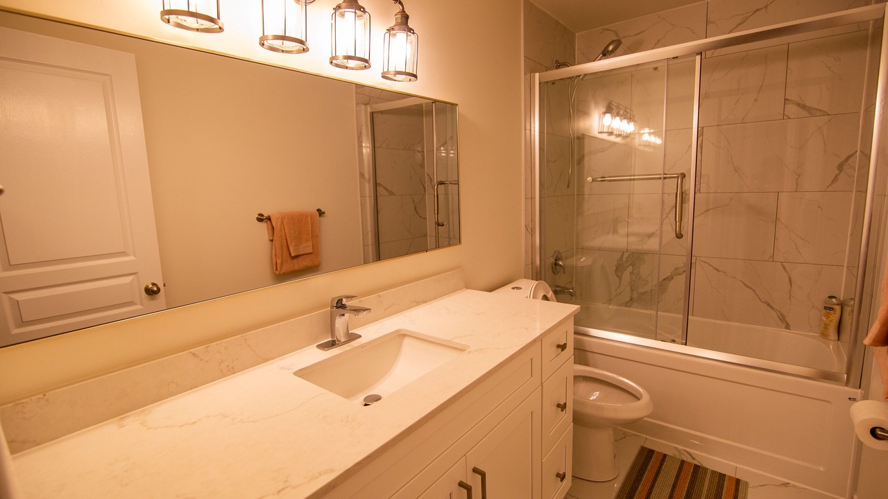 Photo of Bathroom in Stoney Creek