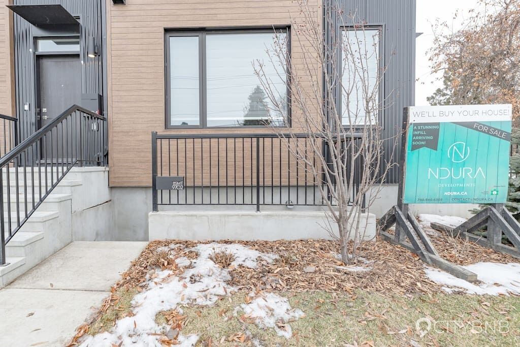 Photo of Outdoor in Jasper Place