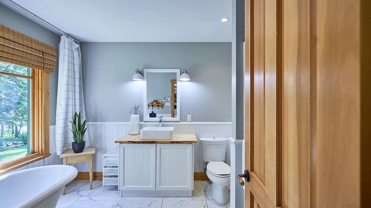 Photo of Bathroom in Pohenegamook