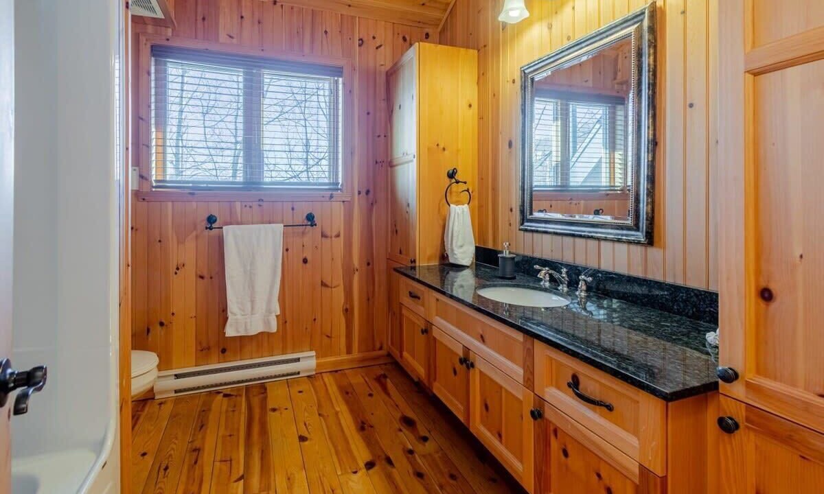 Photo of Bathroom in Saint-Philemon