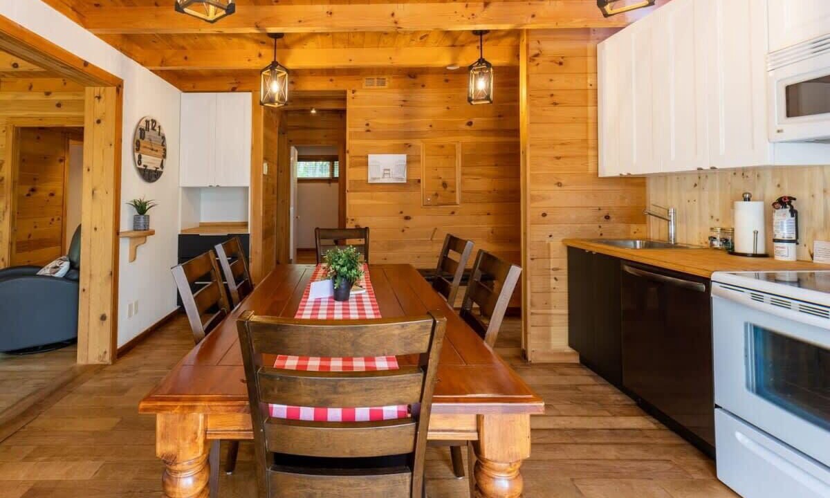Photo of Kitchen in Pohenegamook