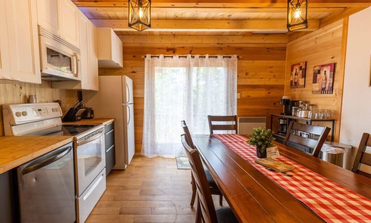 Photo of Kitchen in Pohenegamook