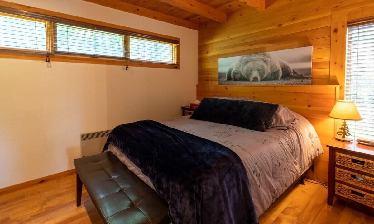 Photo of Bedroom in Pohenegamook