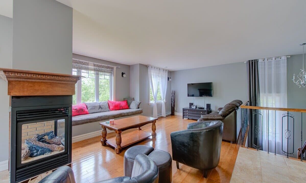 Photo of Livingroom in Petite-Riviere-Saint-Francois