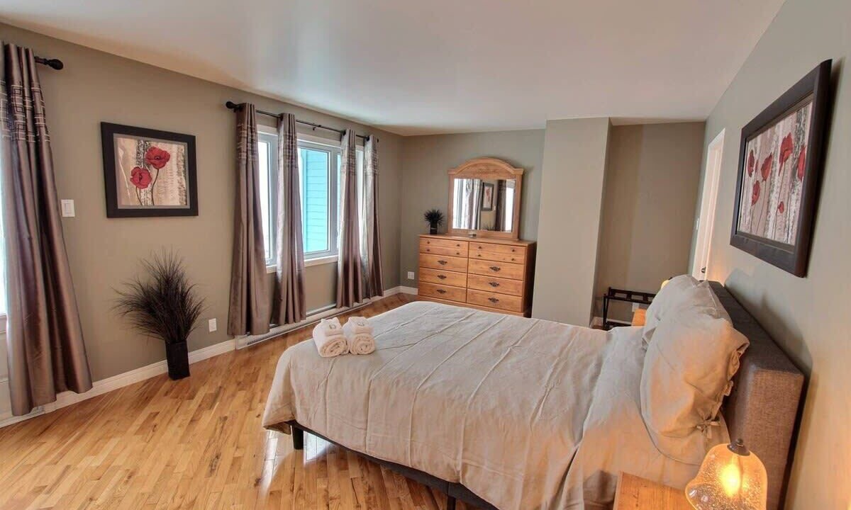 Photo of Bedroom in Saint Irenee