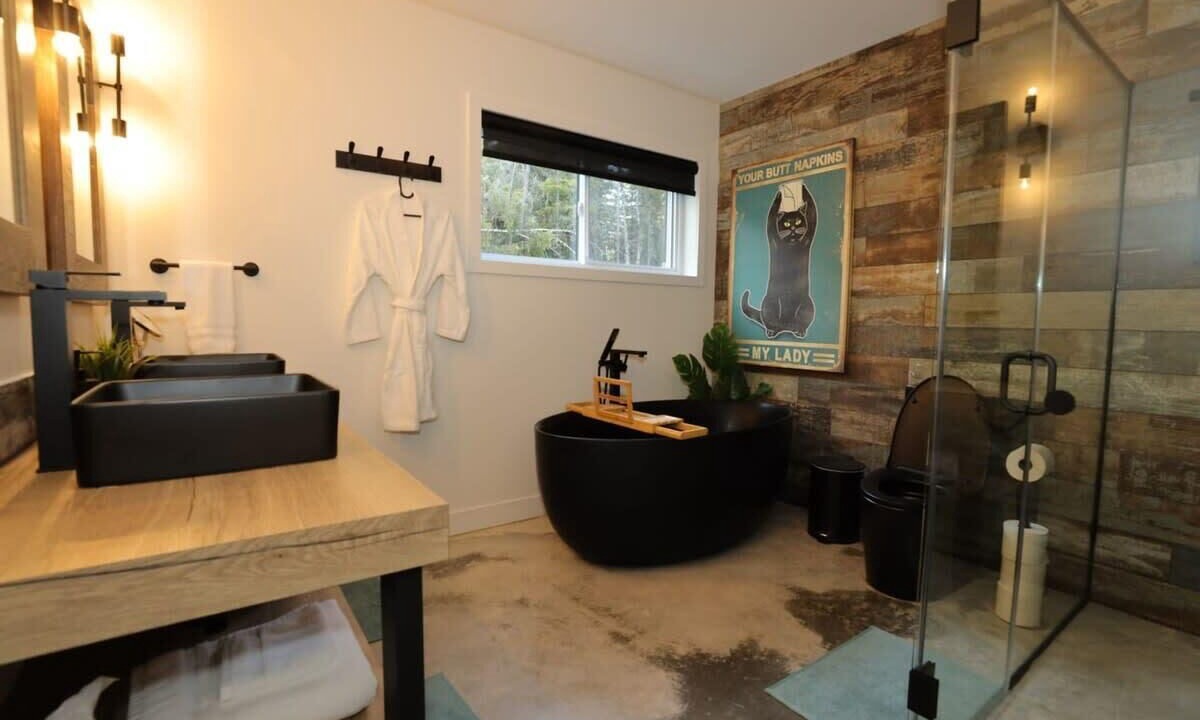 Photo of Bathroom in Saint-Joseph-de-la-Rive
