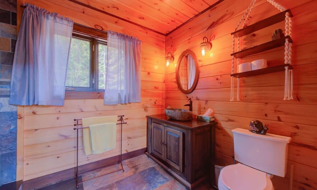 Photo of Bathroom in Mandeville