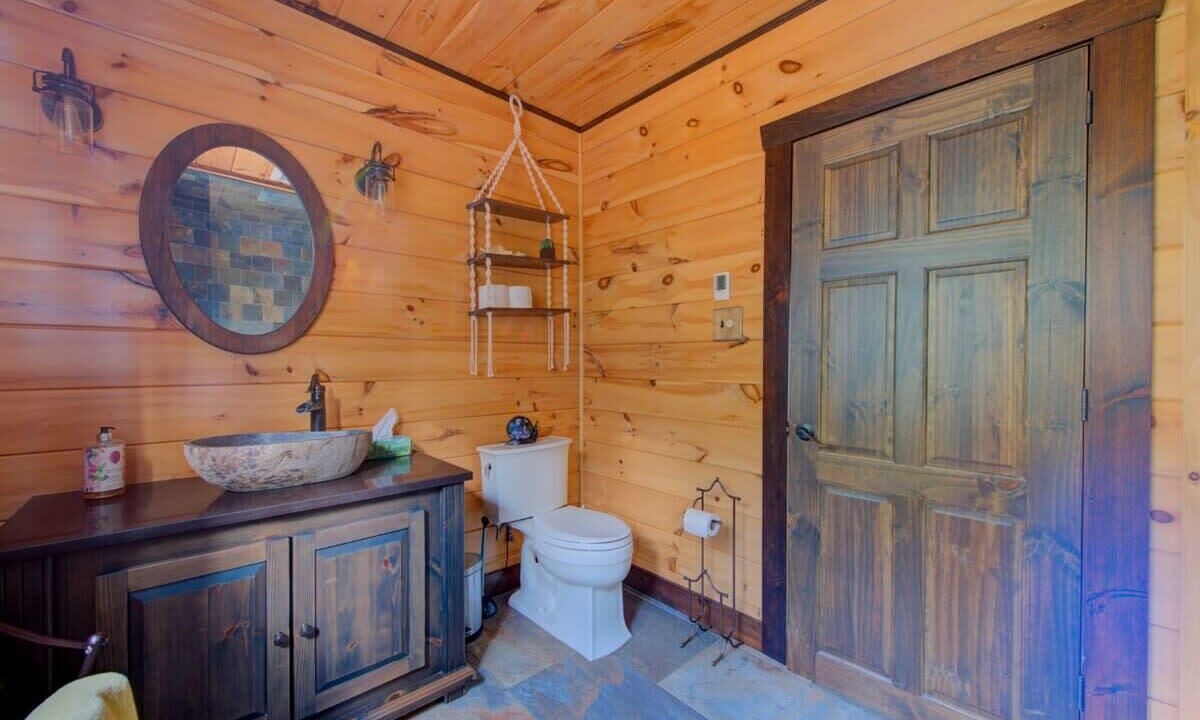 Photo of Bathroom in Mandeville