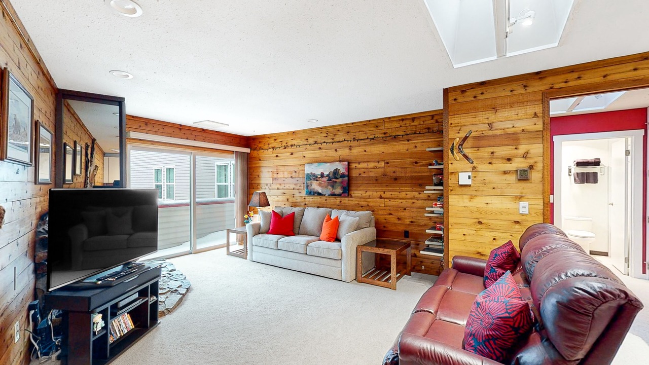 Photo of Livingroom in Big White Ski Resort