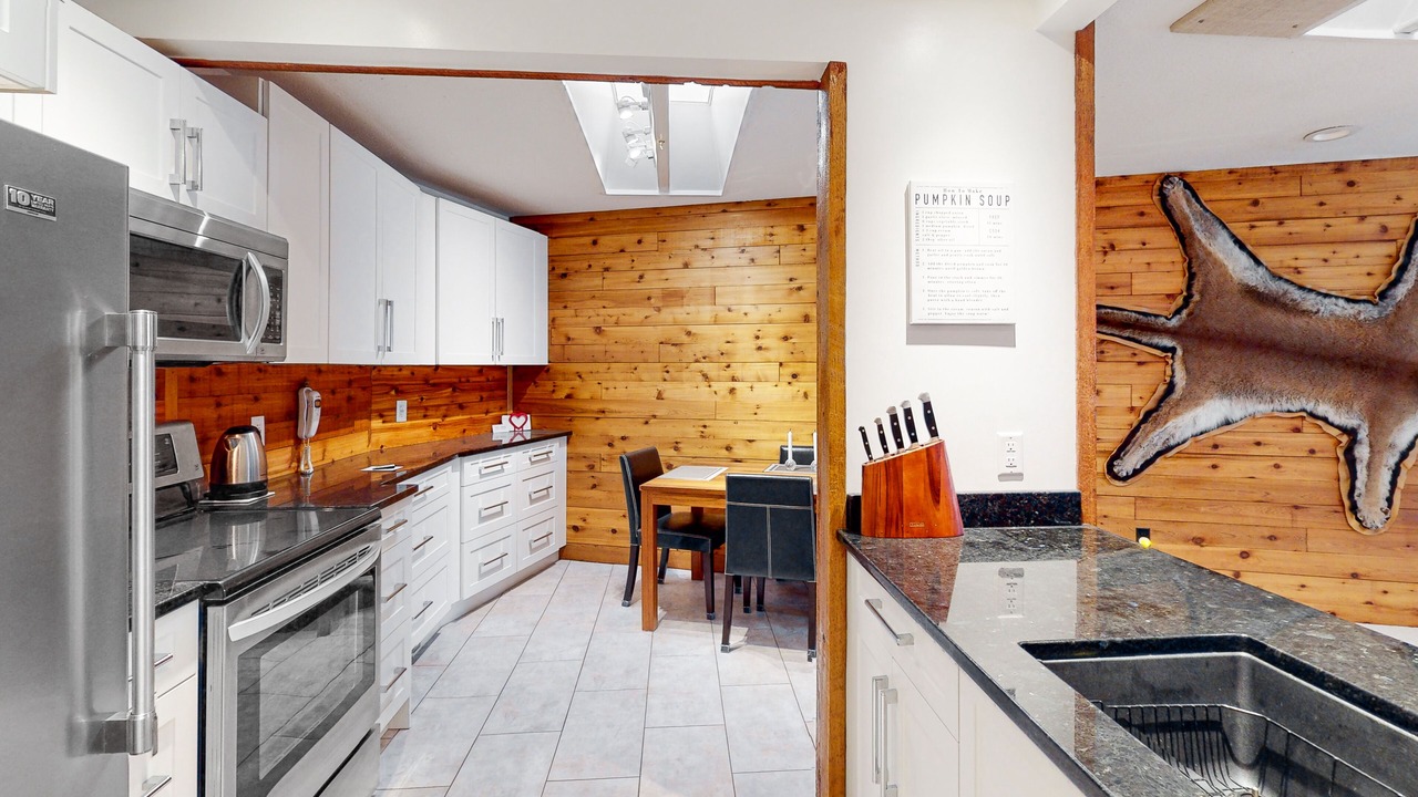 Photo of Kitchen in Big White Ski Resort