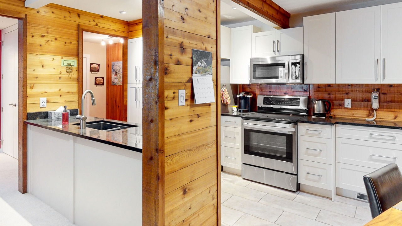 Photo of Kitchen in Big White Ski Resort