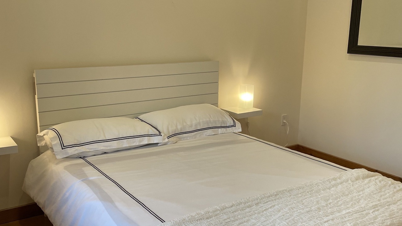 Photo of Bedroom in Halfmoon Bay