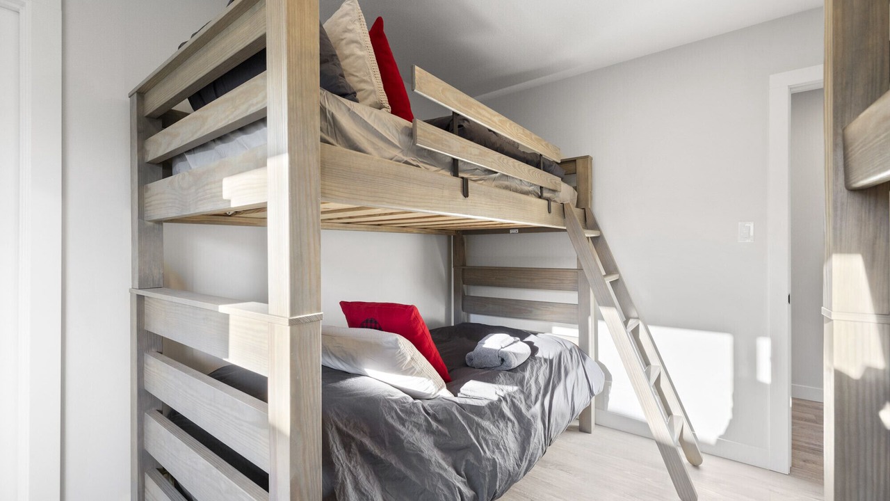 Photo of Bedroom in East Kootenay