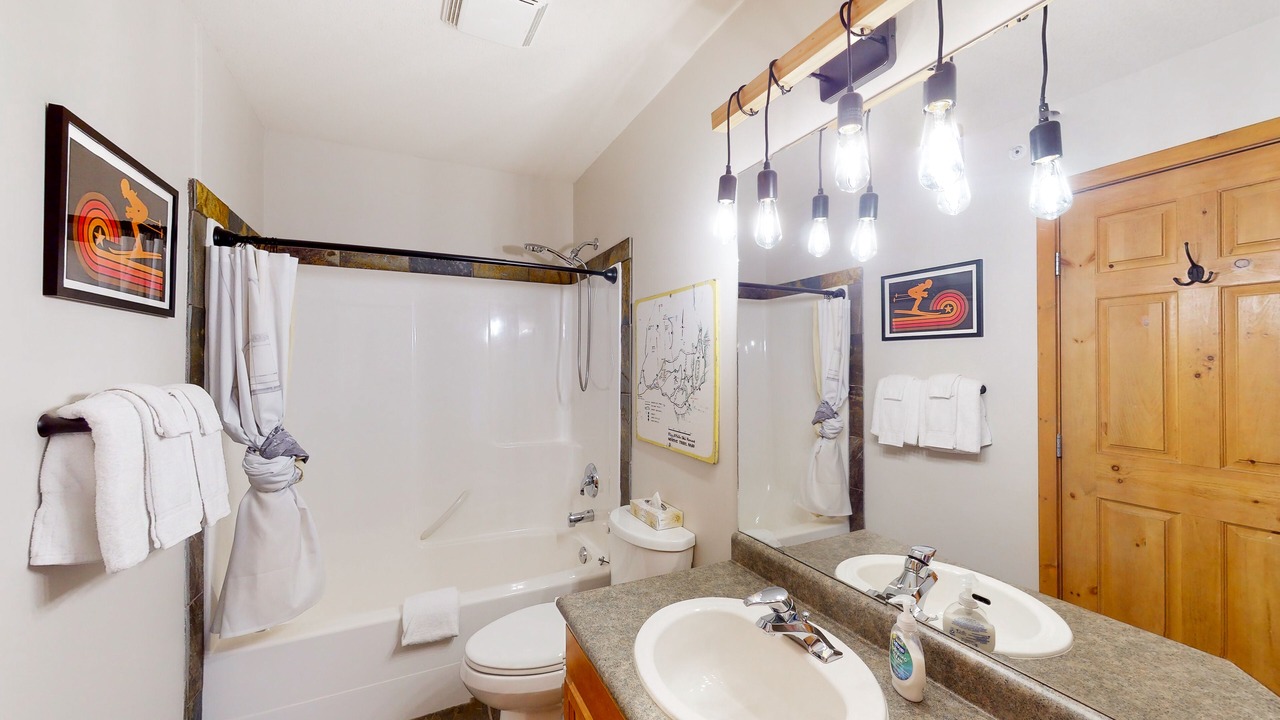Photo of Bathroom in Big White Ski Resort