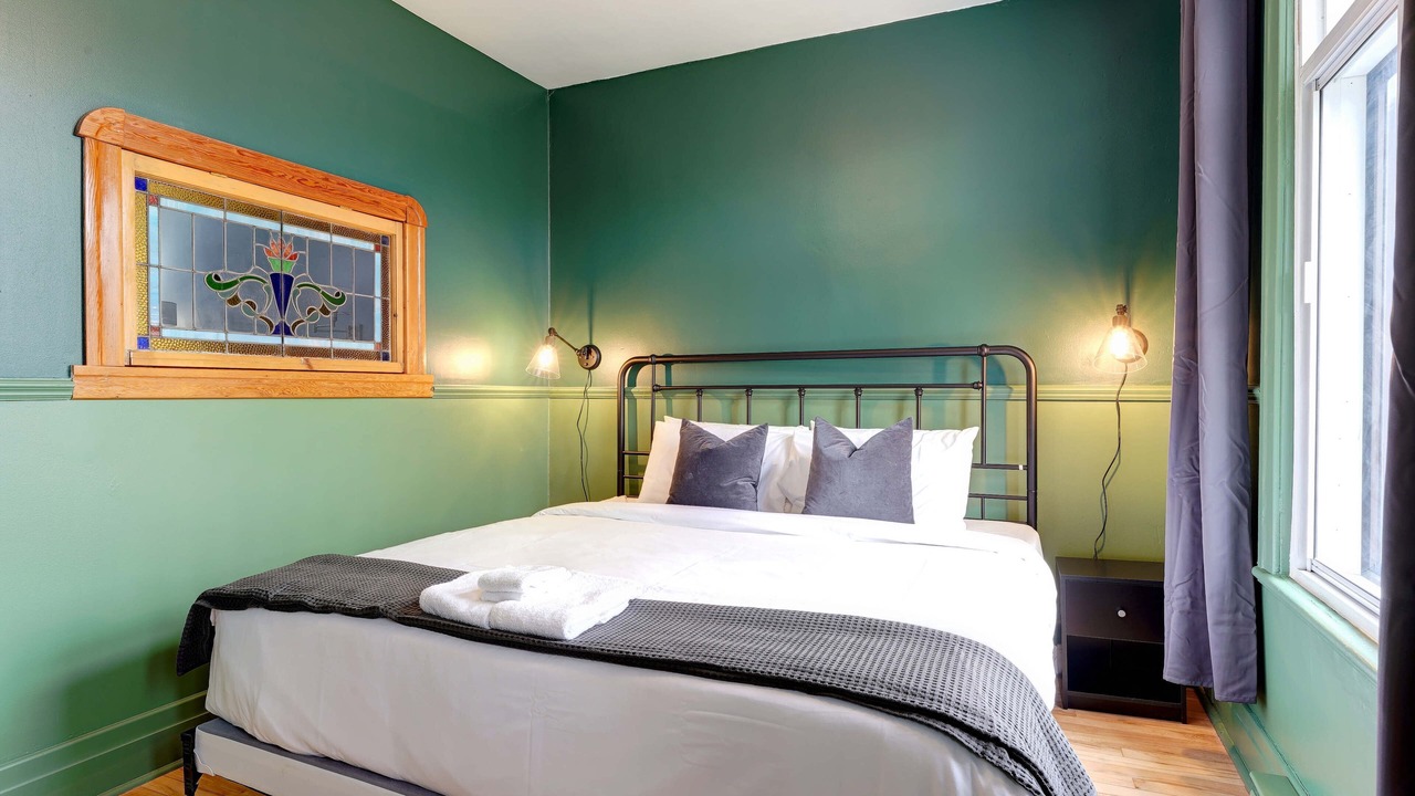 Photo of Bedroom in Hochelaga
