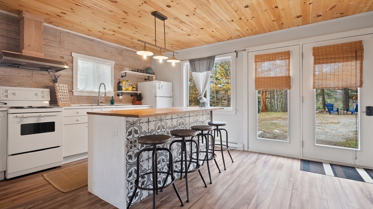 Photo of Kitchen in Val-des-Monts