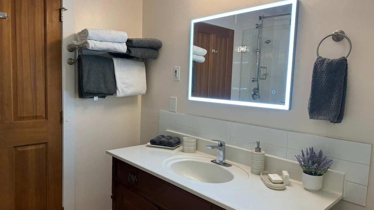 Photo of Bathroom in Selma Park