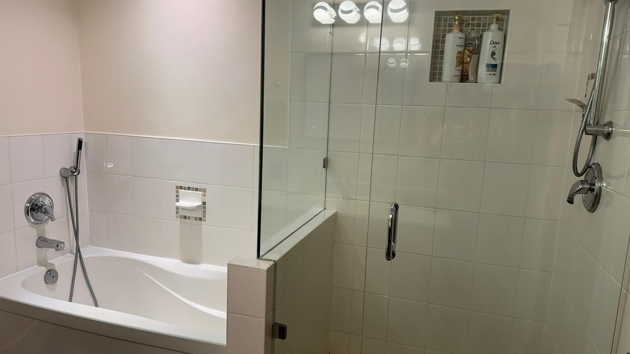 Photo of Bathroom in Selma Park