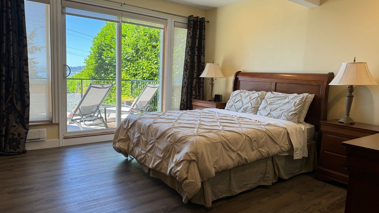 Photo of Bedroom in Selma Park