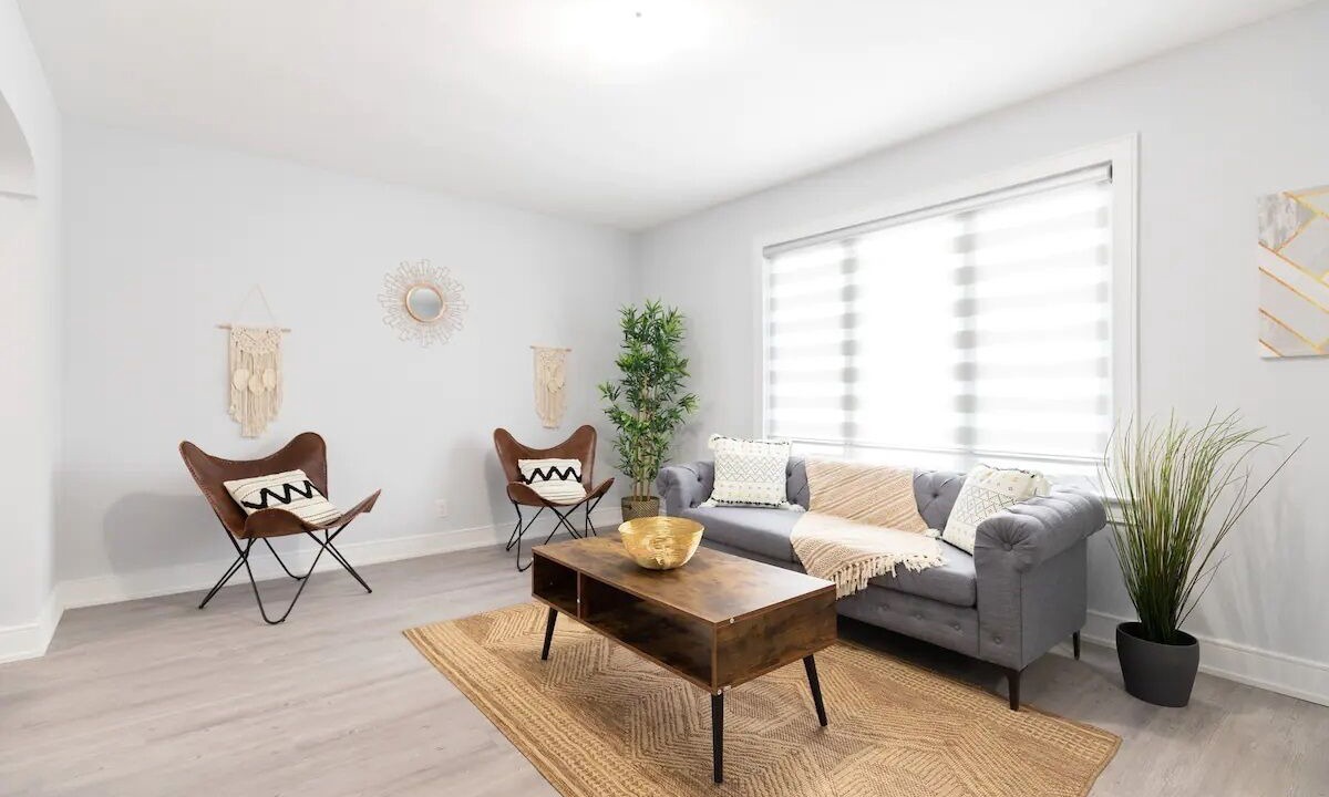 Photo of Livingroom in Clanton Park