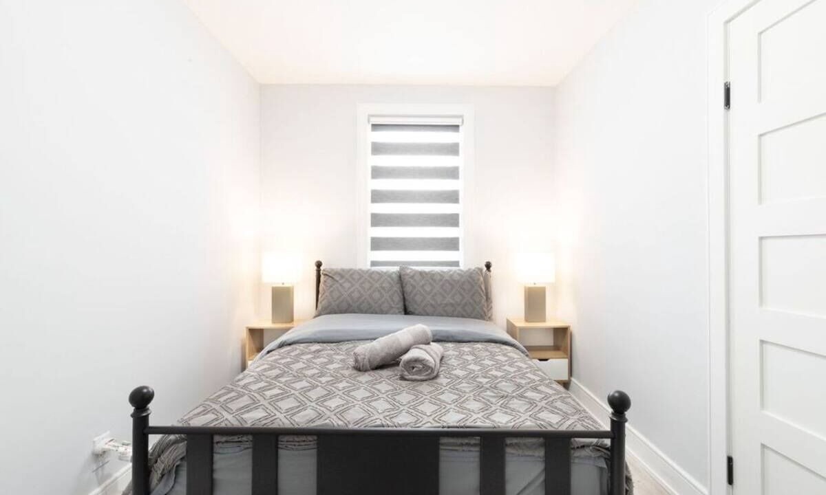 Photo of Bedroom in Clanton Park