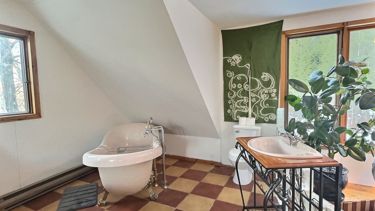 Photo of Bathroom in Amherst