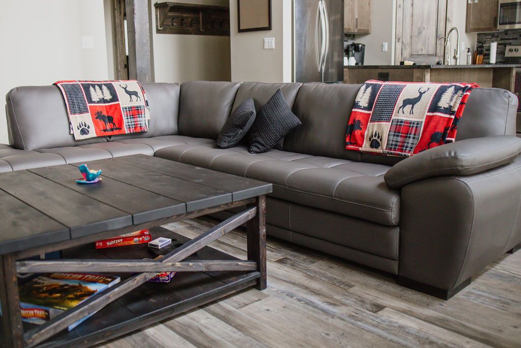 Photo of Livingroom in Candle Lake