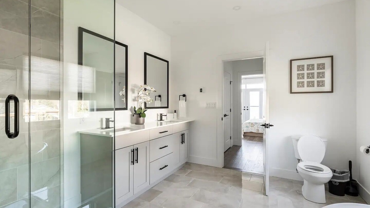 Photo of Bathroom in Wiarton