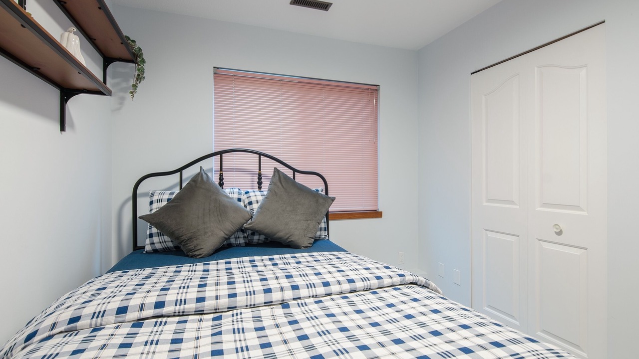 Photo of Bedroom in Guildford