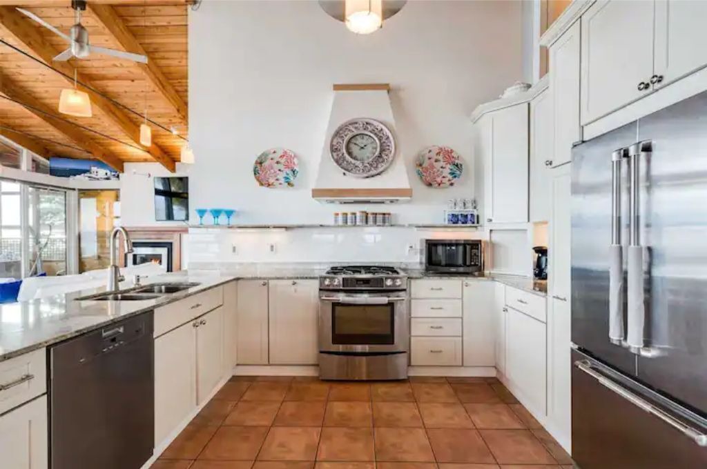Photo of Kitchen in Fort Erie