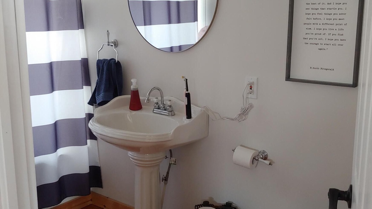 Photo of Bathroom in Panmure Island