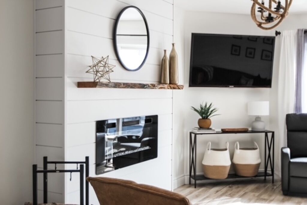 Photo of Livingroom in Sicamous