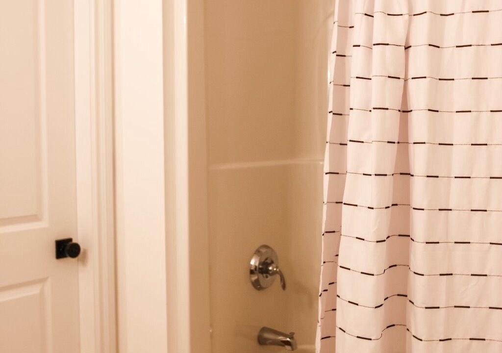 Photo of Bathroom in Sicamous