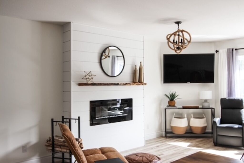 Photo of Livingroom in Sicamous