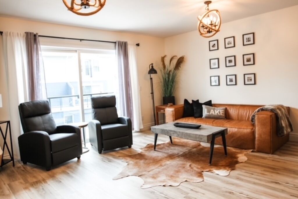 Photo of Livingroom in Sicamous