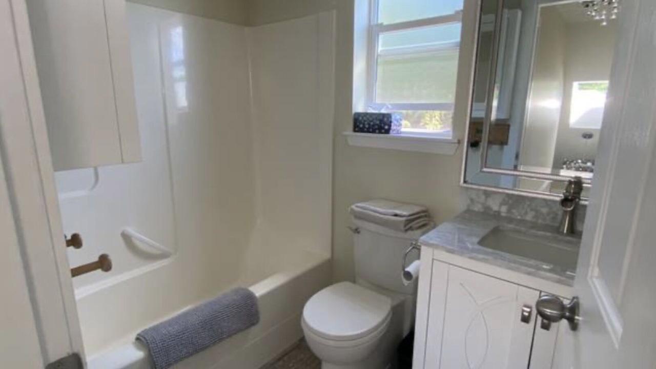 Photo of Bathroom in Otter Point