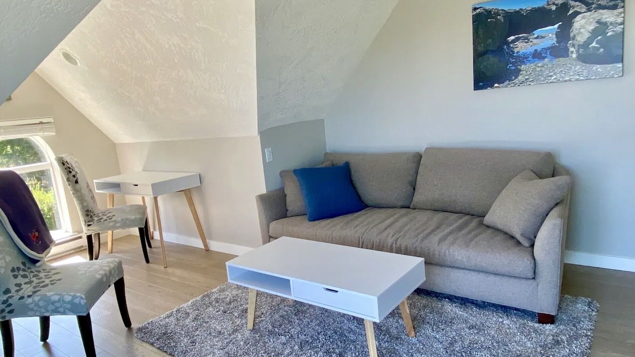 Photo of Livingroom in Otter Point