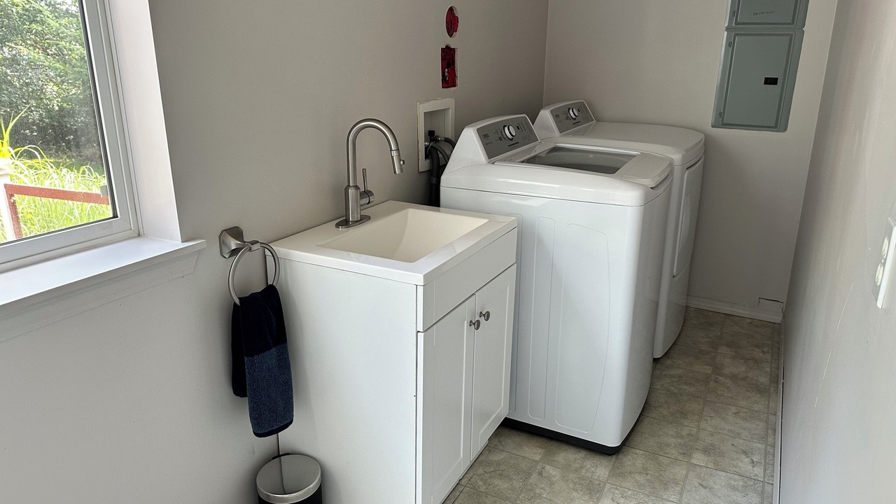 Photo of Bedroom in Otter Point