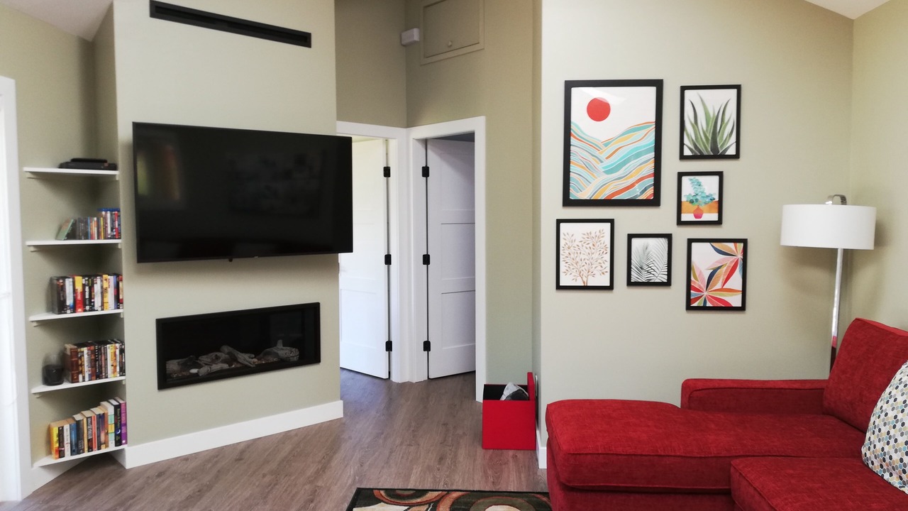 Photo of Livingroom in Pender Island