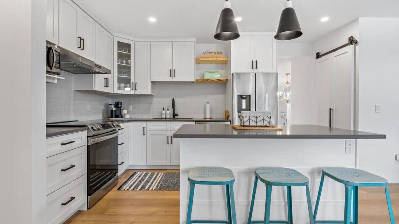 Photo of Kitchen in Southeast Calgary