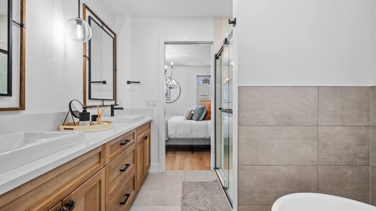 Photo of Bathroom in Southeast Calgary