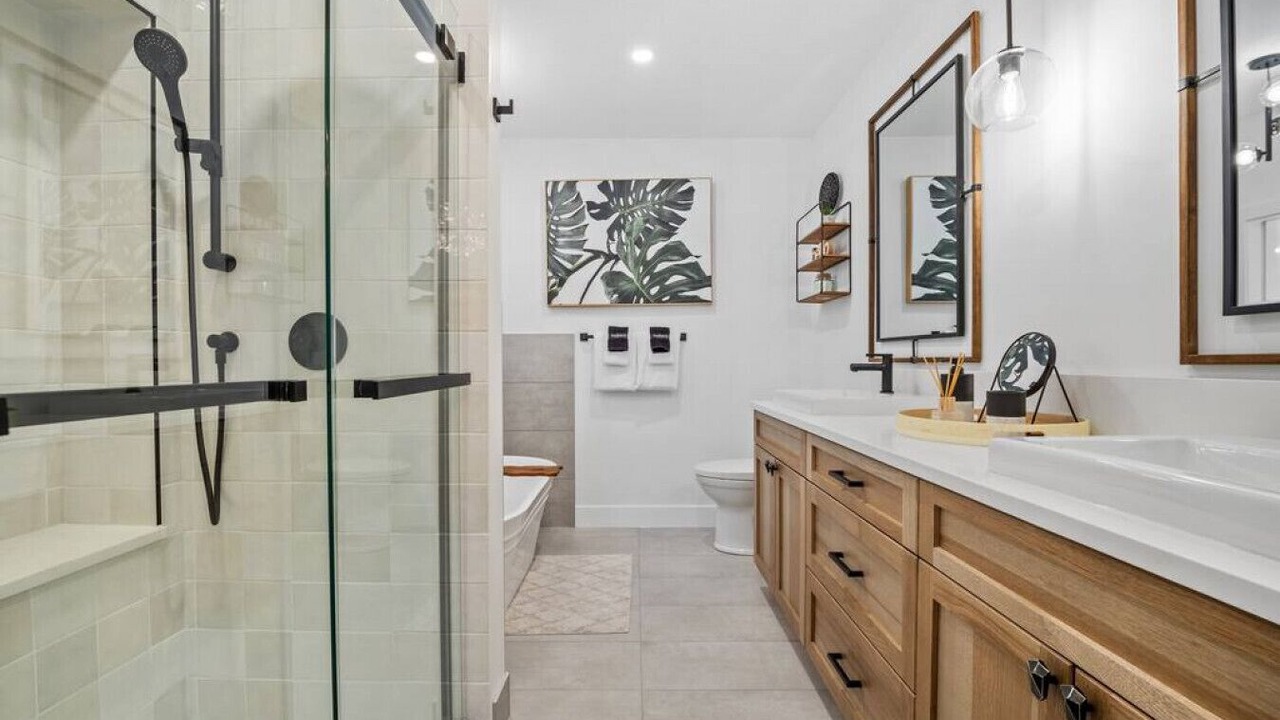 Photo of Bathroom in Southeast Calgary