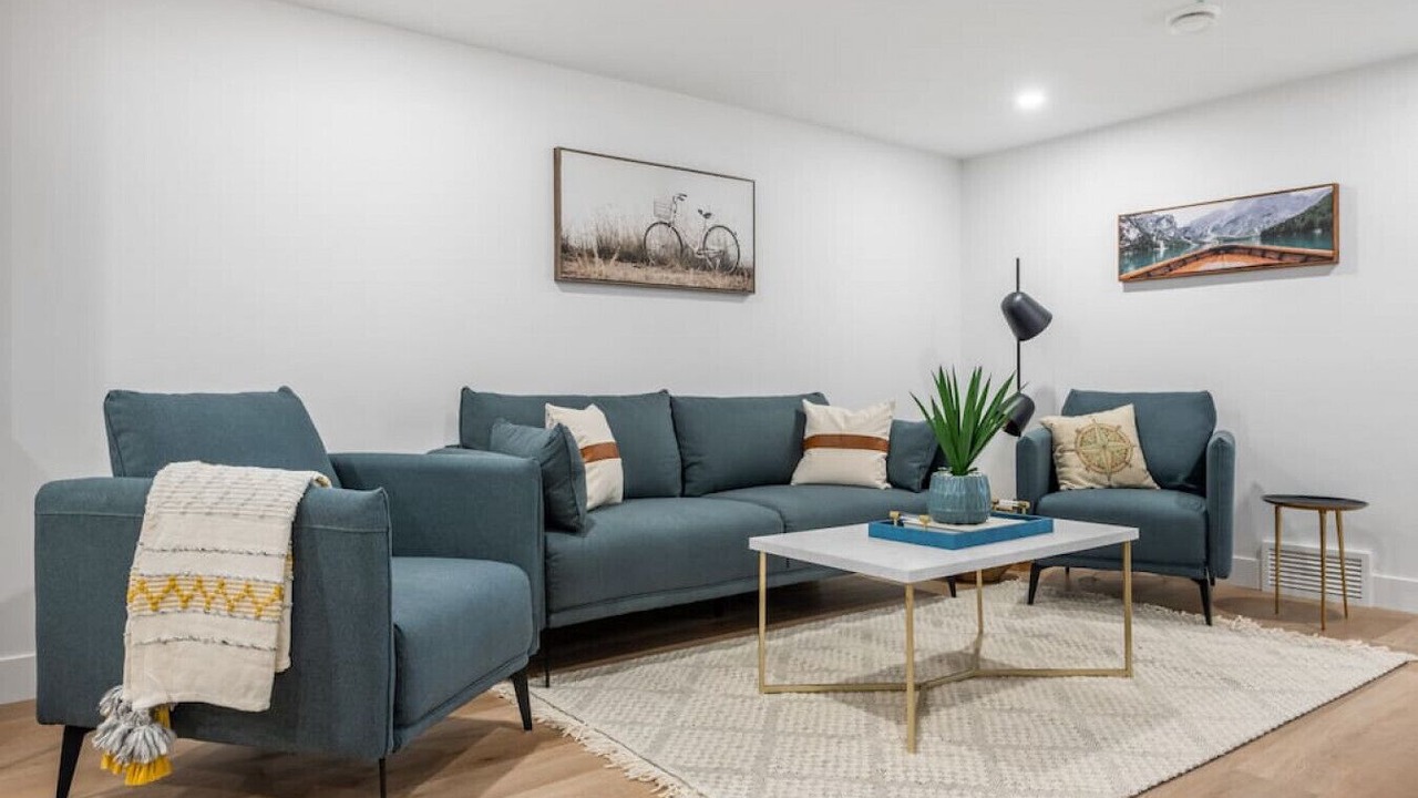 Photo of Livingroom in Southeast Calgary