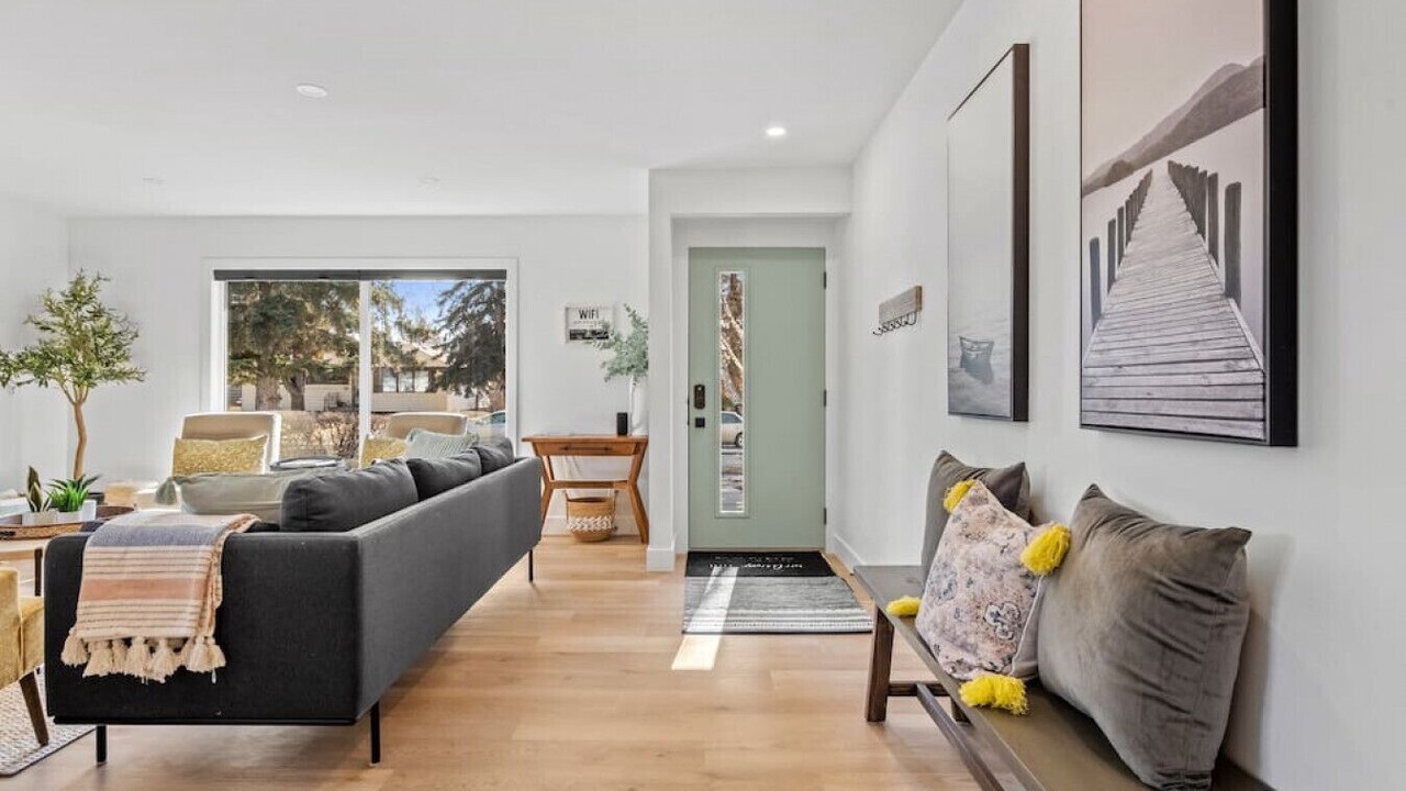 Photo of Livingroom in Southeast Calgary