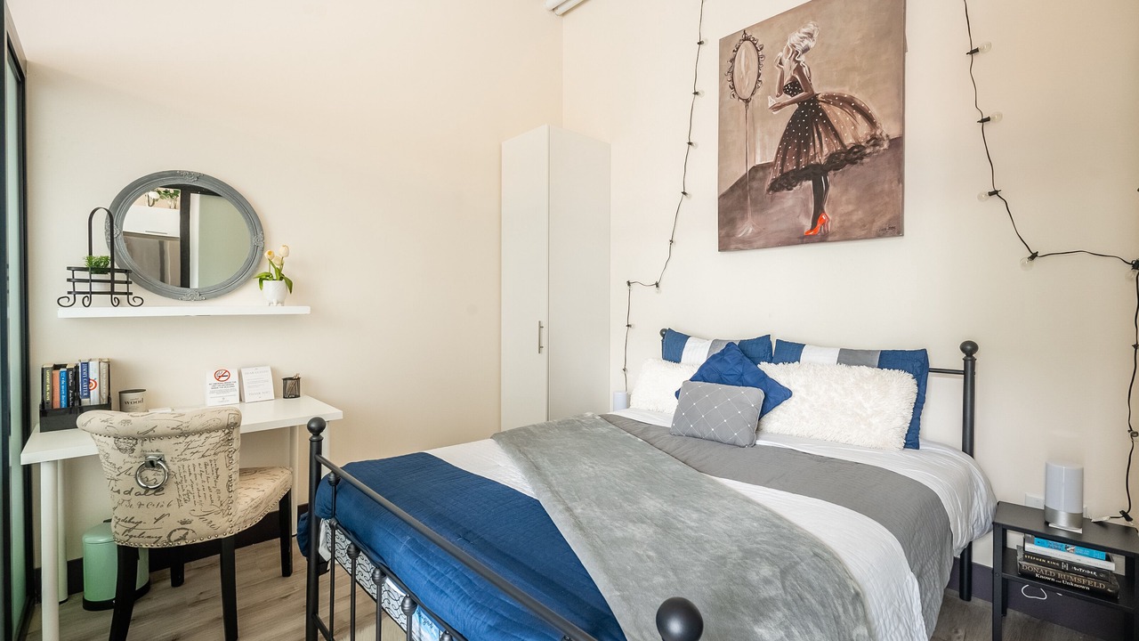 Photo of Bedroom in Central Hamilton