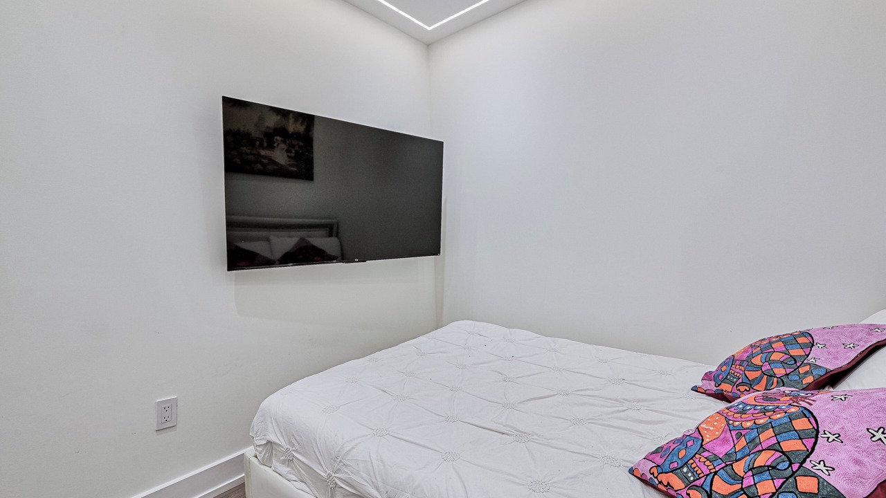 Photo of Bedroom in Toronto Entertainment District