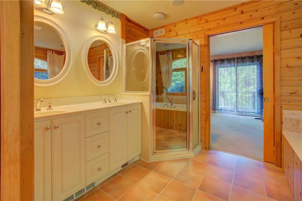 Photo of Bathroom in Rideau Lakes