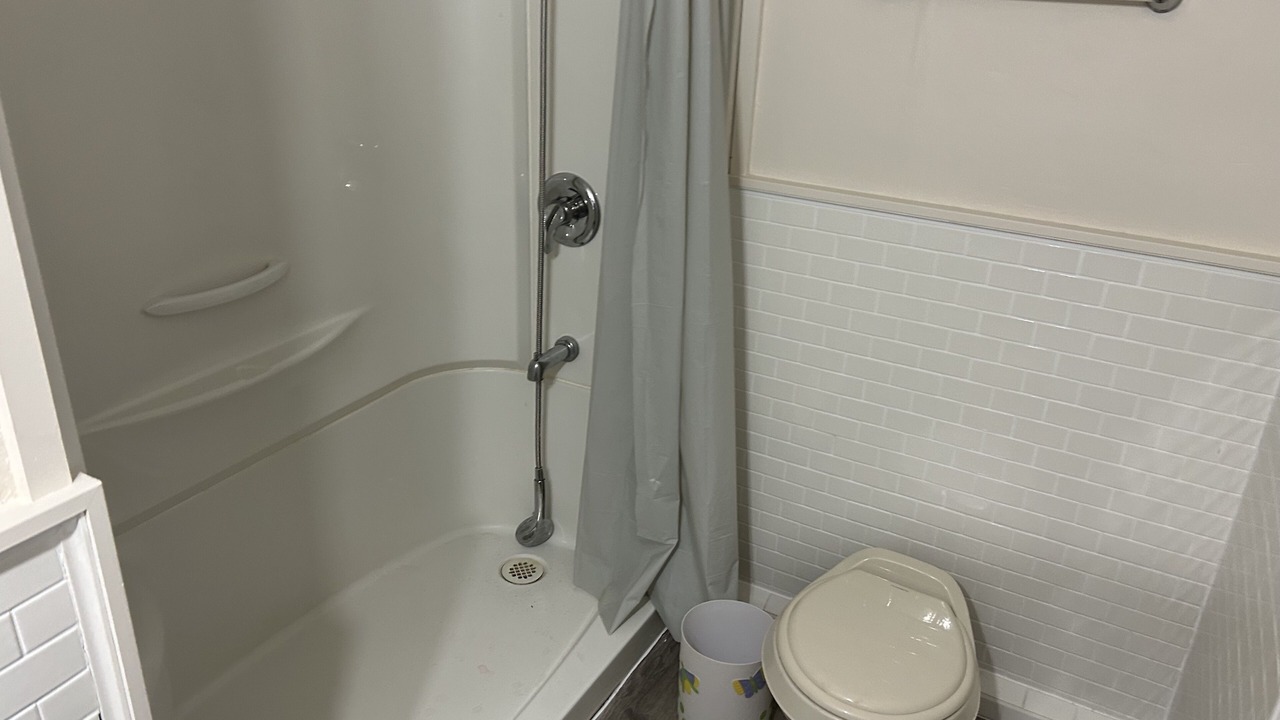 Photo of Bathroom in Stokes Bay