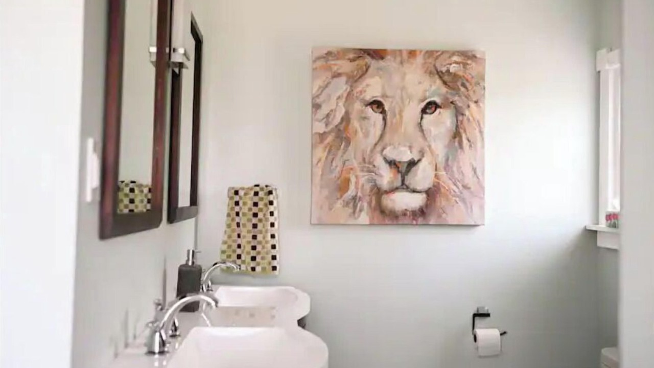 Photo of Bathroom in Colborne